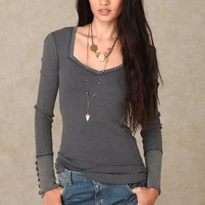 Free People Sweetheart neck button cuff thermal S RARE